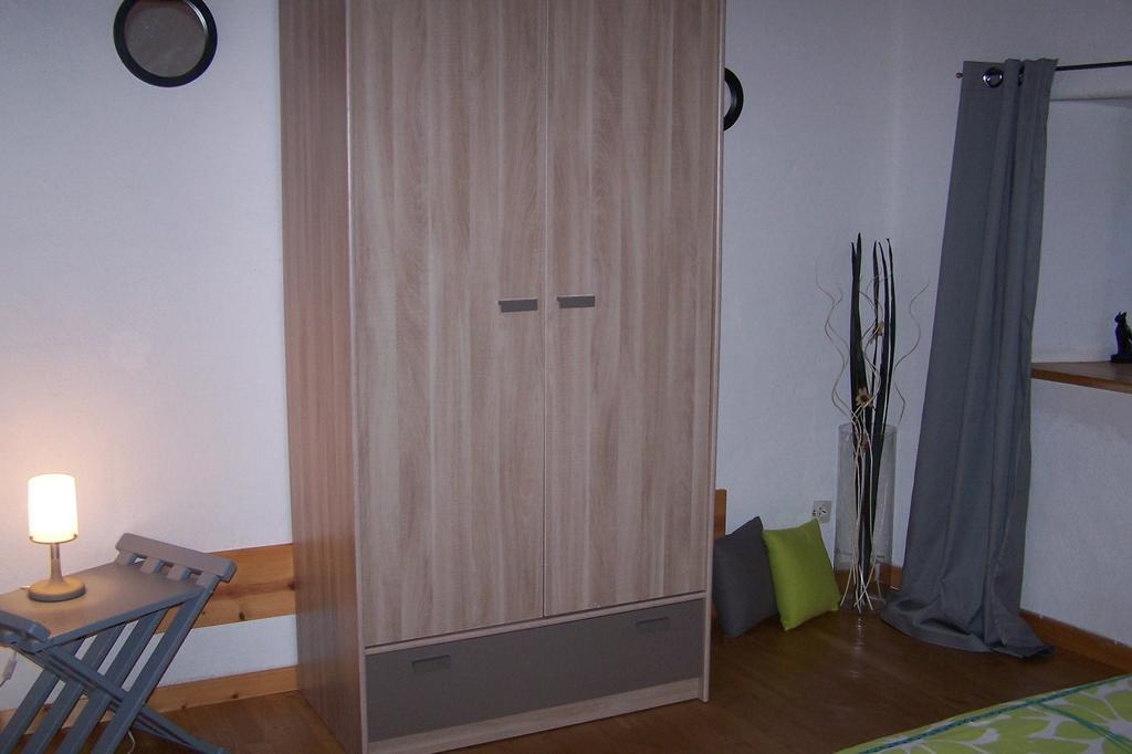 Salomony Chambre d'Hôtes Marcols-les-Eaux Chambre photo